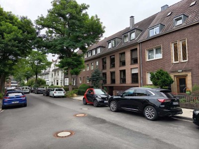 renovierte 3-Raum-DG-Wohnung in Alt-Eller