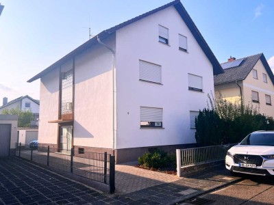 Lichtdurchfluteten 3ZKB-Dachgeschoßwohnung in beliebter Wohnlage von Neulußheim!