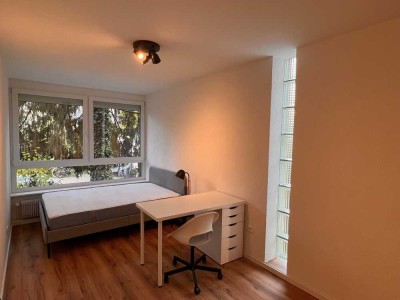 Möbilertes Zimmer Nähe Universität / Furnished shared flat available