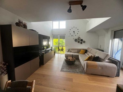 Traumhafte 3- Zimmer Maisonettenwohnung in Bergisch Gladbach
