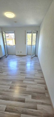 Moderne 1-Zimmer-Wohnung mit Duplex-Stellplatz - Toplage am Lise-Meitner-Platz (Uni-Nähe)
