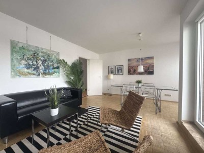 TOLLE, SEHR HELLE, GEPFLEGTE DG-WHG. IM 5.OG, WANNENBAD M. FENSTER RUHIG IM AFRIKASISCHES VIERTEL