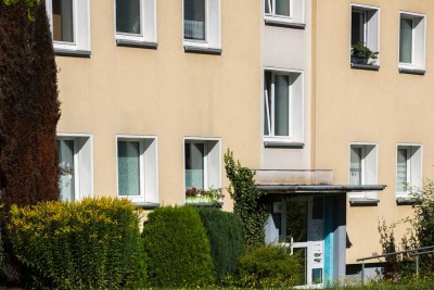 ***Praktisch geschnitten - sonnige Wohnung mit Balkon in toller Lage ***