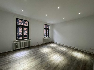 Moderne 3-Zimmer-Wohnung mit Einbauküche und Balkon zu vermieten!