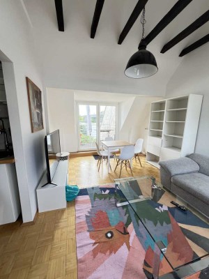 traumhafte Dachgeschoß-Wohnung in Köln Altstadt & Neustadt-Nord