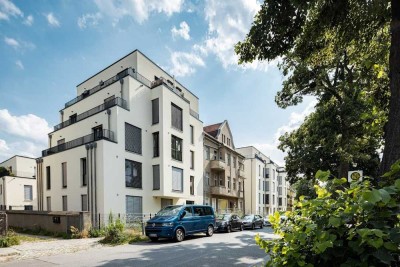 Wunderschöne, lichtdurchflutete Wohnung mit EBK & Balkon im grünen Buch