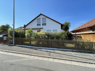 Gepflegtes Einfamilienhaus mit fünf Zimmern in Hemhofen