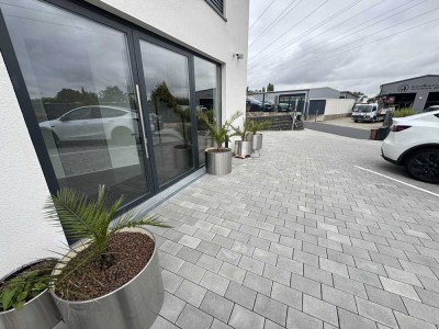 Exklusive Neubau 4-Zimmer-Wohnung in Hofheim-Diedenbergen: Komfort, Privatsphäre und Erholung pur