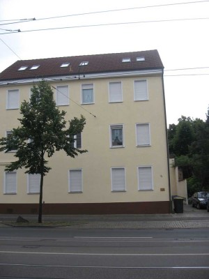 2 Zimmer-Wohnung in Halle am Zoo, EBK, provisionsfrei!