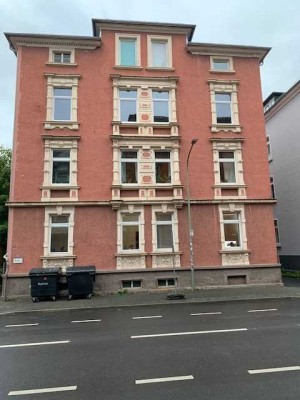 Zentrale Altbauwohnung-Erstbezug nach Generalsanierung