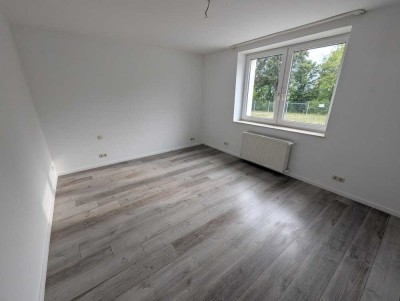 Barrierearme 3-Zi Whg. mit Garten, Stellplatz, Wallbox
