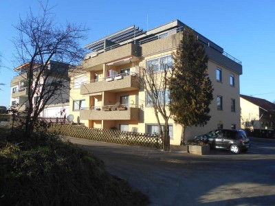 2-Zimmer-Penthouse-Wohnung mit EBK in Filderstadt