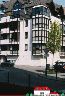 Ein HIGHLIGHT für Singles - UNI fußläufig: Erker, Süd-Loggia, Pantry-Küche..EINFACH ZUM WOHLFÜHLEN