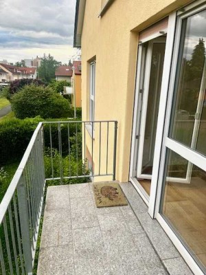 Lichtdurchflutete 4-Zimmer-Wohnung mit Süd-West-Balkon!