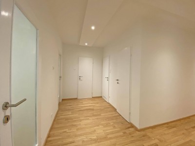 Grünruhelage in Ober St. Veit: Erstbezug nach Sanierung - 2 Zimmer &amp; große Loggia - provisionsfrei vom Eigentümer
