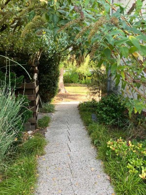 Einfamilienhaus mit Anbaupotenzial und parkähnlichem Grundstück in Dormagen