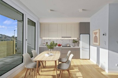 ++ NEU ++ HELLE DREI Zimmer mit LOGGIA