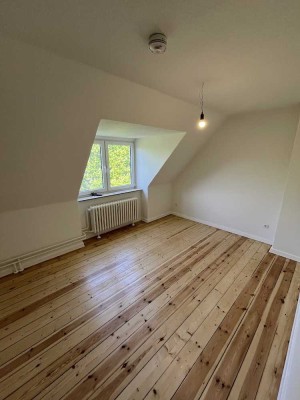 Sanierte 2 Zimmer Wohnung zum wohl fühlen.