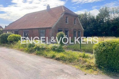 Landarbeiterhaus mit Scheune in ruhiger Lage