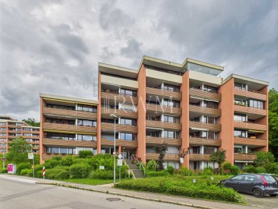 Wohnen mit Weitblick: 2-Zimmer-Anlageobjekt mit Balkon & TG-Stellplatz