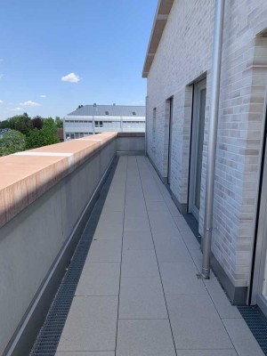Mondäne 5-Zimmerwohnung mit umlaufender Dachterrasse