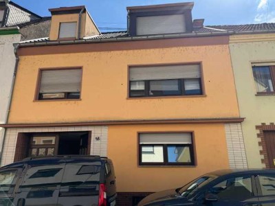 vermietete Eigentumswohnung mit Hauscharakter in Kaltenengers