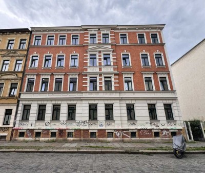 Erdgeschoss Wohnung mit Balkon und Parkett im beliebten Süden