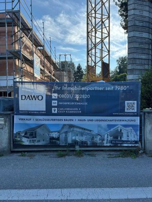 Stilvolle Dachgeschoss Wohnung mit Terasse