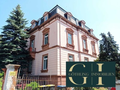 Zentral Wohnen mit Altbau-Charme und Nahe-Blick