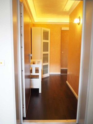 Stilvolle 2-Zimmer-Wohnung, Balkon+TG+Keller, möbliert in KA-Mühlburg