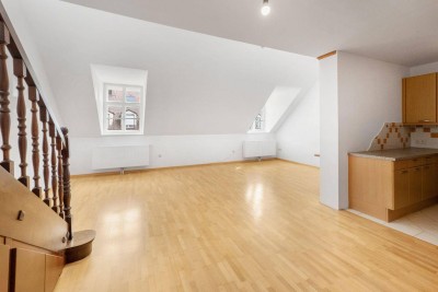 Charmante Maisonette - Wohnung im top-sanierten Metternichhof im Zentrum von Baden