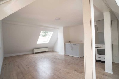 2 Zimmer Dachgeschoss Wohnung in Unterreichenbach