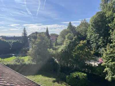 3-Zimmer-Dachgeschosswohnung mit Blick ins Grüne