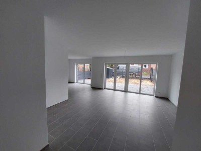 Attraktive 3-Zimmer-Erdgeschosswohnung mit Terrasse, Garten und Aufzug (KfW 55)