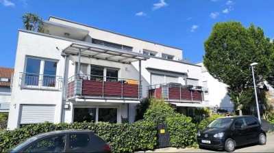 Besondere und luxuriöse 4- Zi- Penthouse- Whg mit EBK, Dachterrasse, TG , HMS in Stuttgart- Hofen