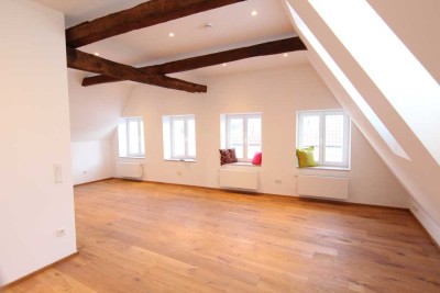 Wohnen in den Logenplätzen der Stadt im aufwendig sanierten Denkmal