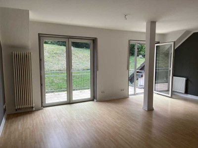 Geräumige 3-Zimmerdachgeschosswohnung mit 2 Balkonen