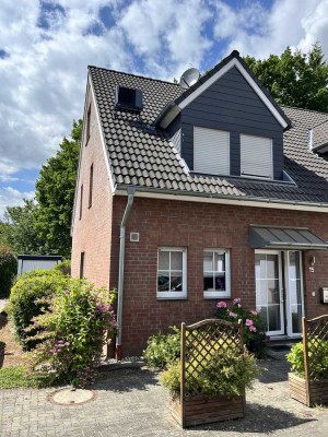 Ansprechende 5-Zimmer-Doppelhaushälfte mit EBK in Willich-Anrath