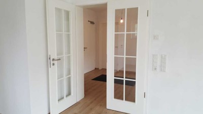 Freundliche und neuwertige 3-Zimmer-EG-Wohnung mit Terasse und EBK