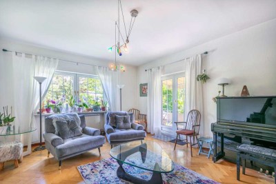 Engel & Völkers: Herrschaftliche Villa mit vielseitigen Nutzungsmöglichkeiten! - Bad Honnef Zentrum