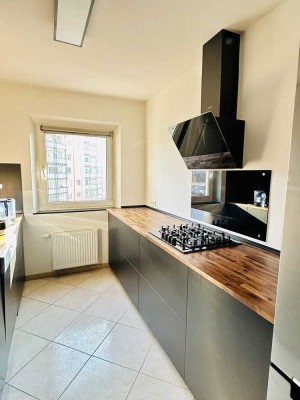 Hochwertig & modern: Saniertes 2/3-Zimmer-Domizil mit edler Einbauküche in Nürnberg