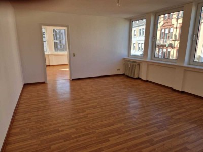 Gepflegte 3-Zimmer-Wohnung mit 72 m² in Pirmasens-Stadtmitte