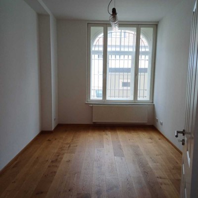 4 Raum Wohnung zum 01.08.2025 - nur schriftliche Anfragen