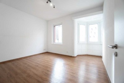 Urbaner Wohntraum: 2-Zimmer-Mietwohnung mit Erker in der Innenstadt