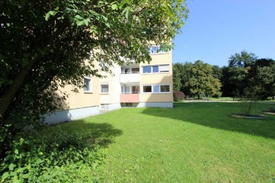 Sofort beziehbare, große 2,5 Zimmer Wohnung