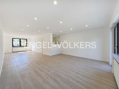 Große, moderne Wohnung über 2 Etagen mit Balkon