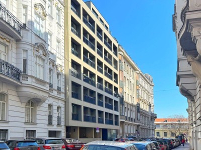 Luxuriöse 4-Zimmer-Wohnung in 1040 Wien mit Balkon und Tiefgaragenstellplatz optional