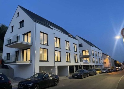 Helle Neubau 3-Zimmer-Wohnung mit Balkon in Esslingen am Neckar