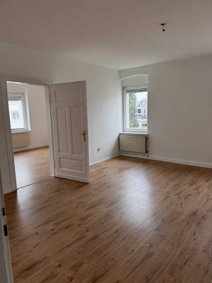 Großzügige 3 Zimmer Wohnung mit Balkon in ruhiger Lage