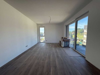 ***Neubauwohnung in Frohlinde mit Einbauküche & Balkon***